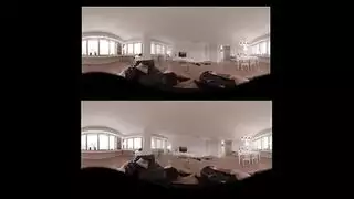 الاب ينيكو ابنته