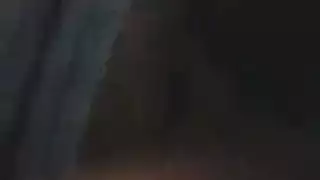 اختراق مزدوج عرقي: قضيب أسود يملأ فرجين أبيض وأسود