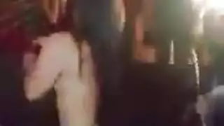 من الكباريه إلى القذف داخلها: عاهرة مصرية تأخذ عدة قذفات