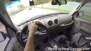 أحضرها إلى المنزل لجلسة جنس صريح خاصة