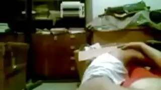 صاحب الشغل يعاقب العامل عنده