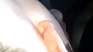 فاتنة بيضاء ناضجة تقدم منزل عميق
