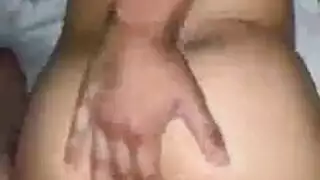 ثيران سوداء تدمر فتحة شابة