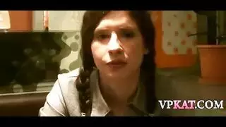 شرج عنيف لفتاة ممتلئة مع ممارسها الطبي الجذاب