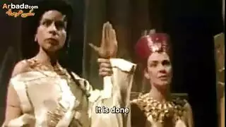 سحاق تاريخي إباحي: عبادة كس كليوباترا وإيلاج بالأصابع