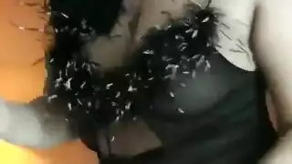 هز مؤخرة صريح: تحضير مؤخرة طرية للجماع