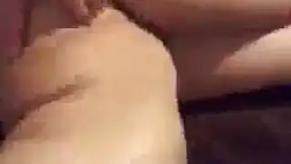 البظر مبلل ربط