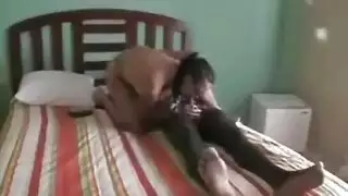 بزاز وفاء الكبيرة وطيزها المستديرة في فعل شرجي صريح