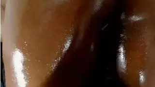 كوريات مثيرات بصدر صناعي ضخم ولقطات مقربة لكسهن المبلل