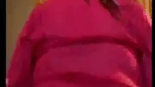 سارة تئن بترجمة عربية