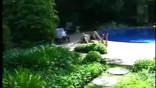 زي مدرسي الأبواق القص