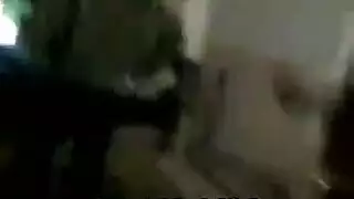 ساونا الجيش أربعة بالإصبع