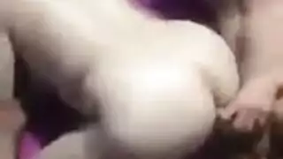 رجلان يدمران فرج ضيق في سكس جماعي على الطريقة المصرية