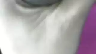 رجل يمارس الجنس مع زوجته