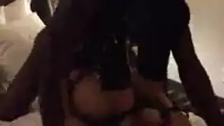 نيك مهبل بقضيب غير مختون ضخم