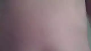 ساتومي كاجاوا تأخذ عدة قضبان سوداء صلبة في فمها