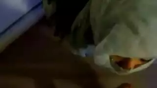 فتاة نقاب تتفنن في مص القضيب وتبتلع كل قطرة