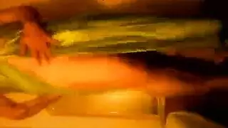 محجبة وتتلقى النيك: مصري يمارس الجنس مع زميلته في الغابة