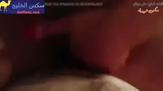 الراقصة كاميليا تمص قضيب خالد على موقع التصوير