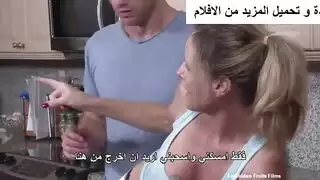 زوجة الأب تستسلم لاختراق ابن زوجها الخشن في مشهد إباحي صريح