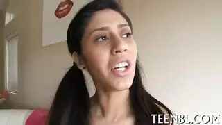 هوس فموي: شفتاها مقفلتان على عضوي الصلب