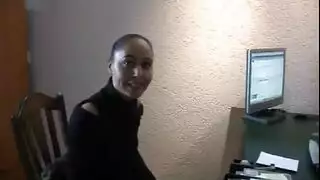 محجبة مثيرة تمارس الجنس مع هولندية باستخدام عاكة