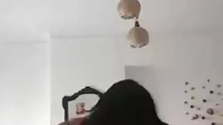 نادي الميل المرتفع: أوجي سحاقي إكس إكس إكس مع طاقم طيران الإمارات