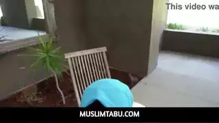 عذراء عربية تفقد عذريتها الشرجية في إباحية تابو مسلم هاردكور