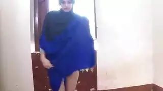 ابنة نائب الرئيس تتعرض لضربات جنسية قاسية من معلمها