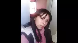 بنات ينكّن بناتاً بقضبان اصطناعية إكس إكس إكس