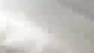 شبان مثيرون يحولون المنزل الفارغ إلى حفلة جنس جماعي طوال اليوم