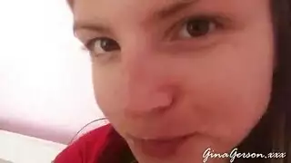 يشرب اختهمنوم وينيكها