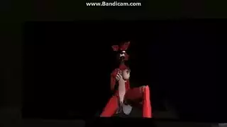 موعد أنجيلا ونيكي عبر الإنترنت ينتهي بحفلة جنسية