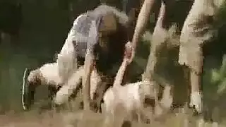 ممثل إبوني متحرر: شرج عميق وجنس خشن