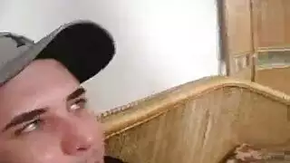 سكس ثلاثي في واحدة بيضاء جميلة