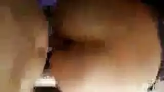 اخته تعرق من النيك