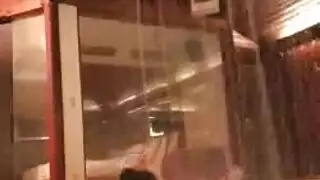 شرجي غير مكتوب: رجل أصلع يأخذ صديقته من الخلف