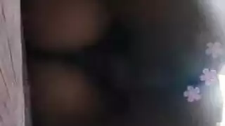 ثنائي بين الأعراق: ديلدو ضخم وجنس فرجي قاسٍ