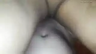 فيلم إباحي مصري هاوي: مص يجعلها تختنق وجنس تقليدي عنيف