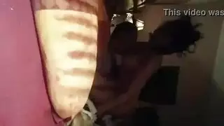 بنت تتحرش بشاب هوا ونايم