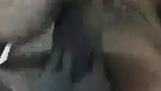 هولي مايكلز الأرنوبة المثيرة على المنحدرات تأخذ جولة جنسية قاسية