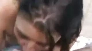 العاهرة النهمة تأخذ كل السائل المنوي الذي تستطيع الحصول عليه