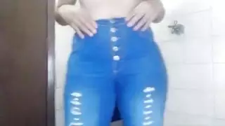 الجمال العربي الإسلامي الحقيقي في الحجاب يستمني الذي يتدفق إلى هزة الجماع للإباحية العربية