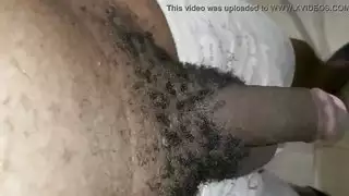 فعل ملكة البول العربية بالقذف والدش الذهبي