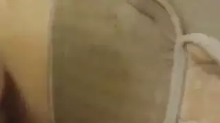 نيك شرموطة بنظارة ام بزاز جامد