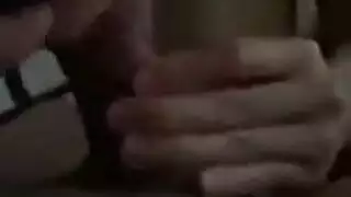 بورنو صريح: حوريات آسيويات تمص بعمق في الحانة