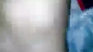 امارس الجنس بينما اختي مستلقيه على نفس السرير