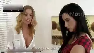 السمراء الممحونة مترجم عربي