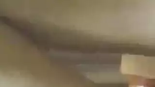 بورن ميلف: تخلع بنطال الكاكي وتدلك فرجها المبلل وحيدة