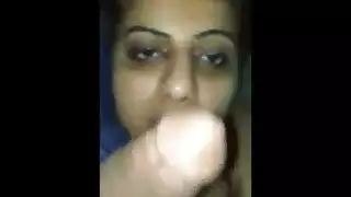 سكس في الطيز زب كبير وتصوت